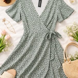 FENSACE XL Green Floral Wrap Dress Boho Short Sleeve NEW